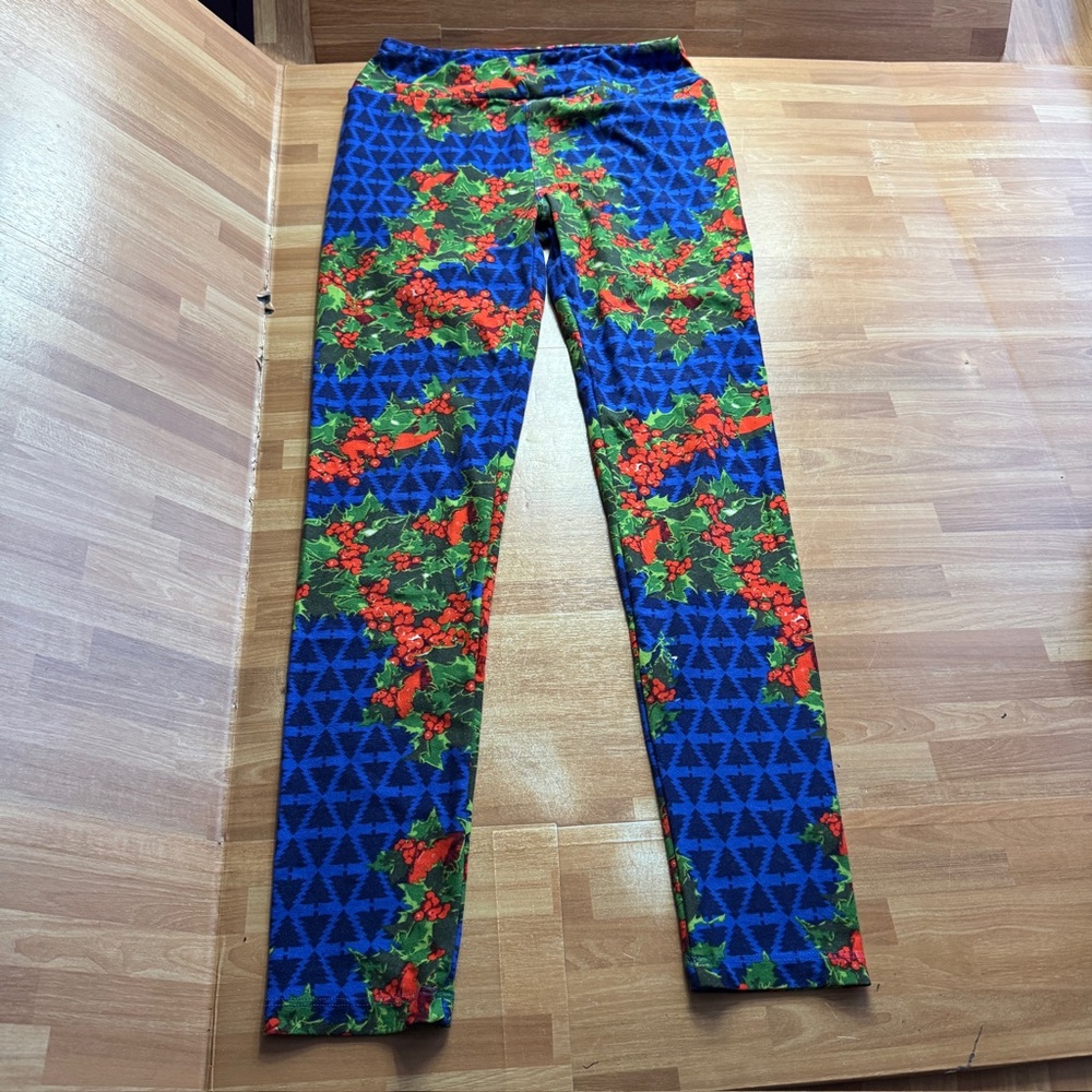 Lularoe holiday leggings blue and red Christmas one size